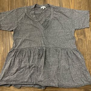 ❄️WINTER CLOSET CLEANOUT❄️ Anthropologie Peplum Tshirt